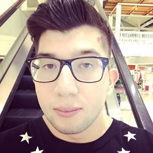 Meet your Posher, Daniel